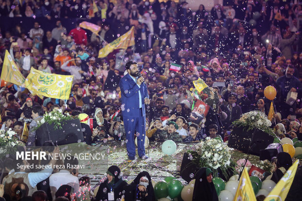 حضور پر شور خانواده های تهرانی در جشن «به عشق مهدی» مصلای تهران